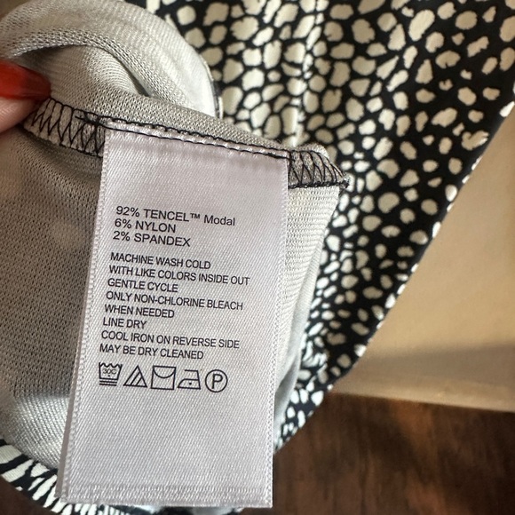 NWT Tommy Bahama “The Darcy Dress” Black and White Spotted Midi Dress - Picture 6 of 6